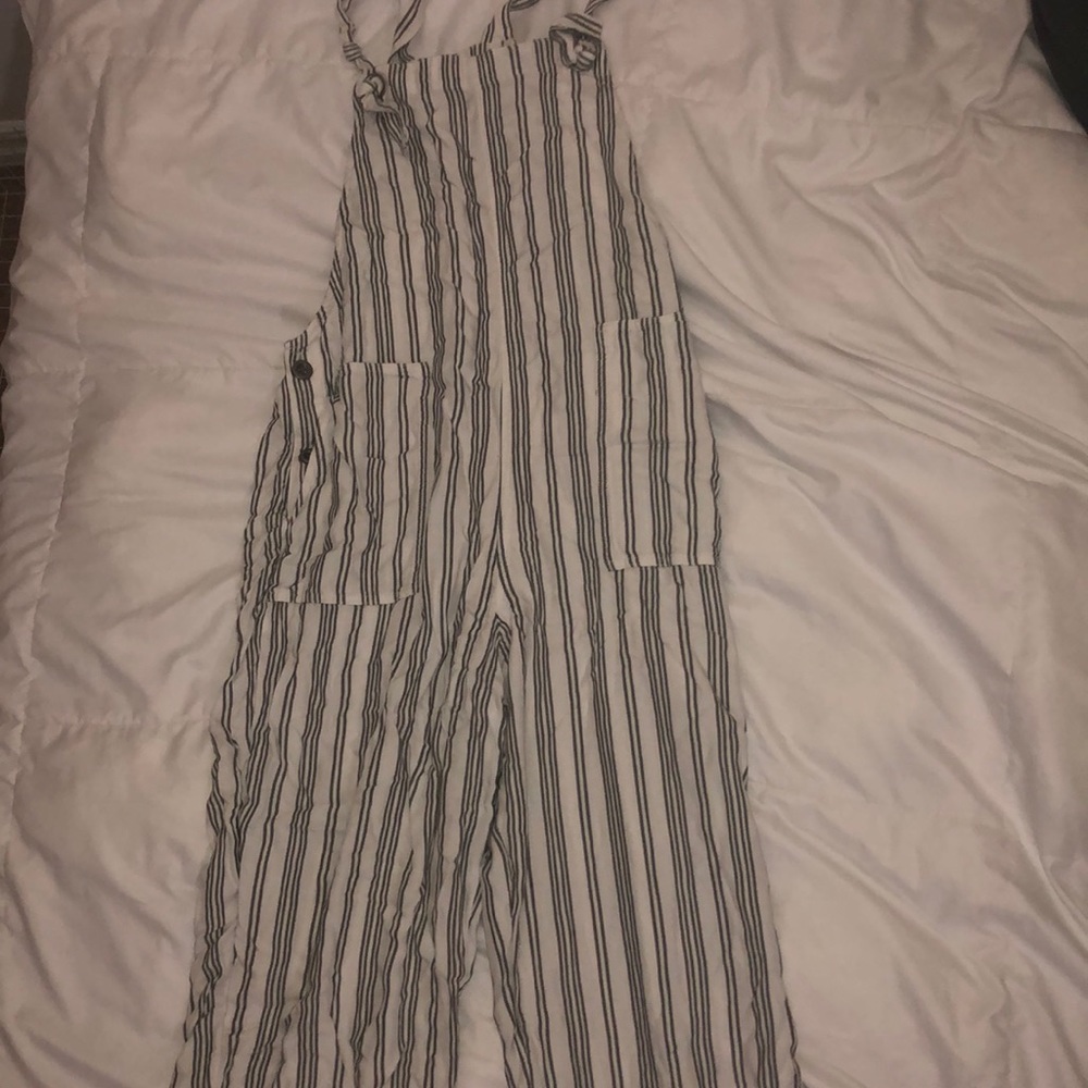 hollister beachy overalls